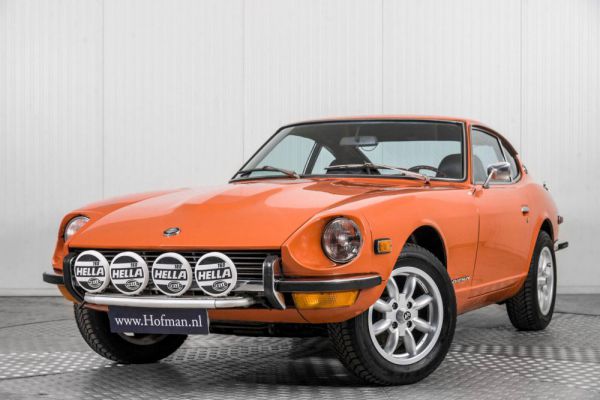 Datsun 240Z 1971 27600