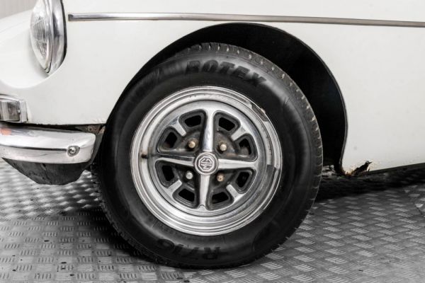 MG MGB GT 1974 27724
