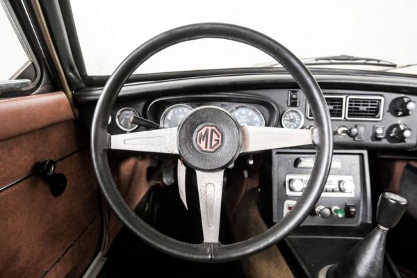 MG MGB GT 1974 27726