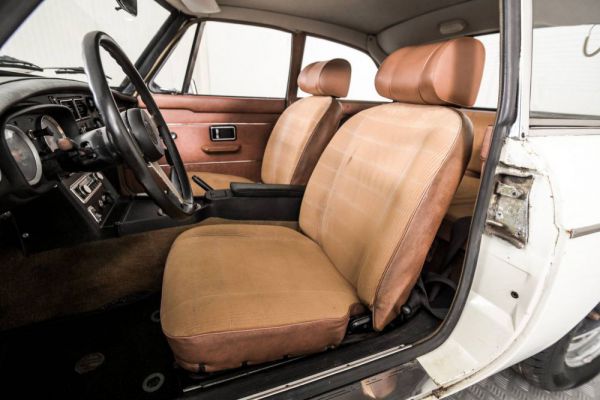 MG MGB GT 1974 27729