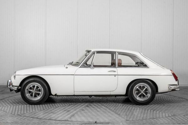 MG MGB GT 1974 27731