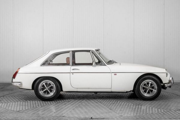 MG MGB GT 1974 27732
