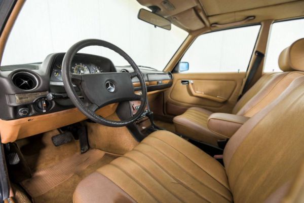 Mercedes-Benz 300 D Turbodiesel 1982 28177