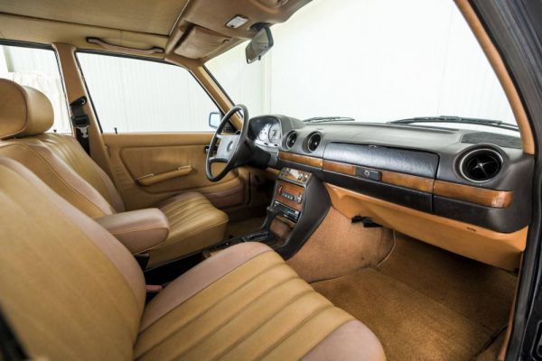 Mercedes-Benz 300 D Turbodiesel 1982 28178
