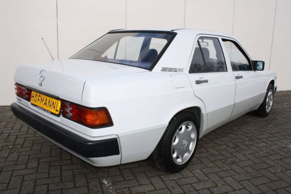 Mercedes-Benz 190 E 1989