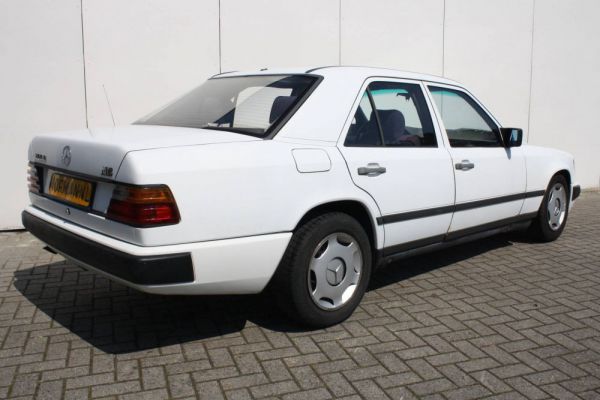 Mercedes-Benz 300 d 1985