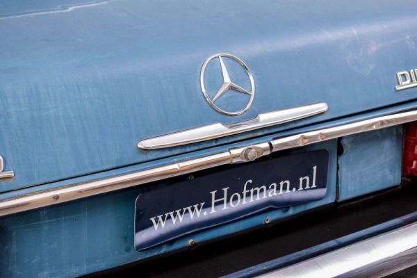 Mercedes-Benz 240 D 3,0 1976 28601