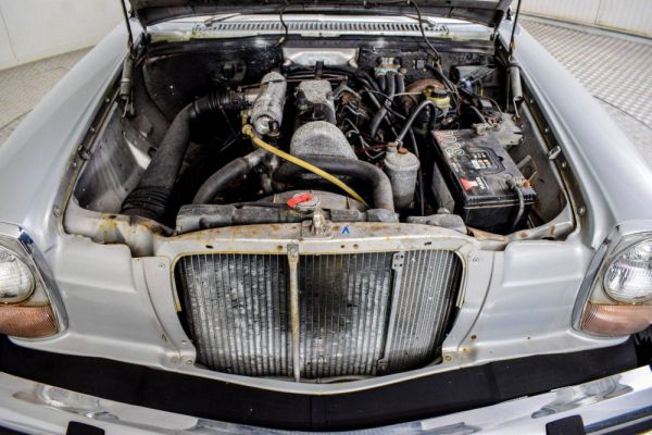 Mercedes-Benz 240 D 1976 28749