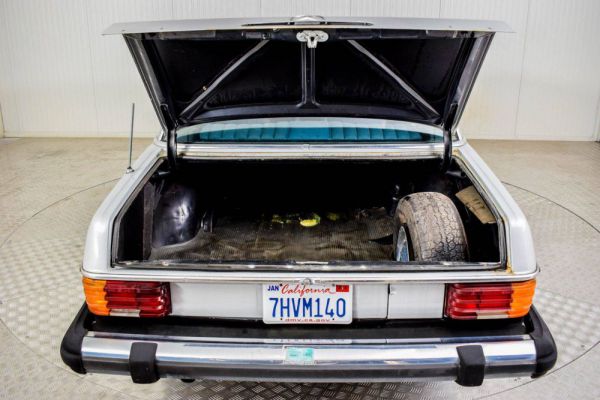 Mercedes-Benz 240 D 1976 28754