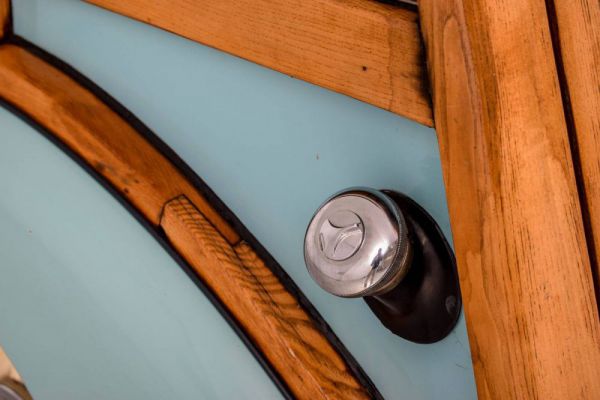 Morris Minor 1000 Traveller 1975 93586