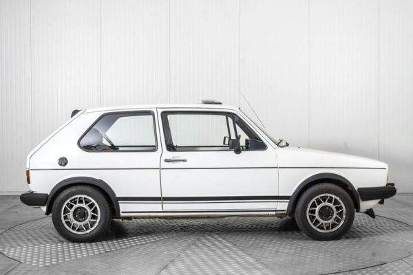 Volkswagen Golf Mk I GTI 1.8 1983 122976