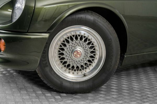 MG RV8 1994 127404