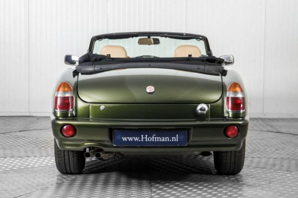 MG RV8 1994 127414