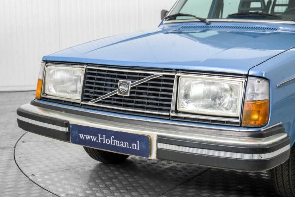 Volvo 245 1980 127442