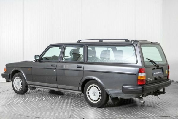 Volvo 245 Super Polar 1993 128992