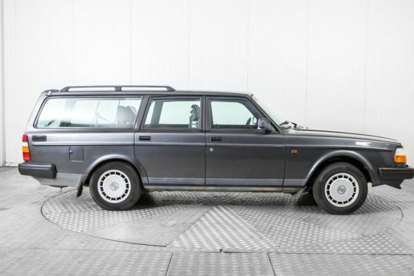 Volvo 245 Super Polar 1993 128996