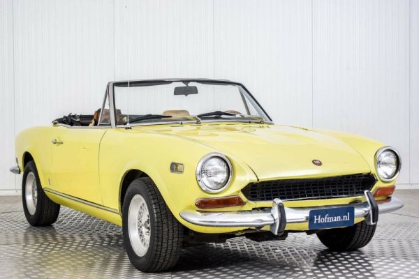Fiat 124 Spider CS1 1973 129027