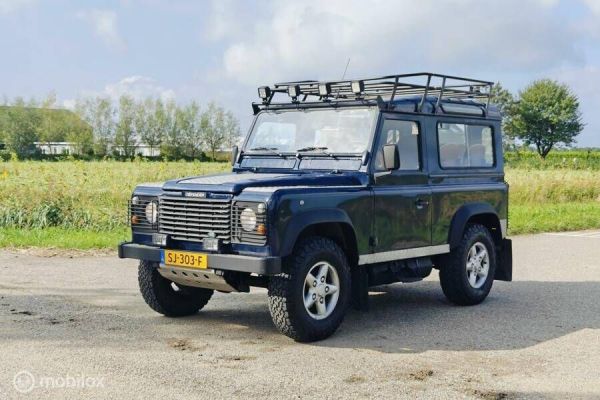 Land Rover Defender 90 1997 117431