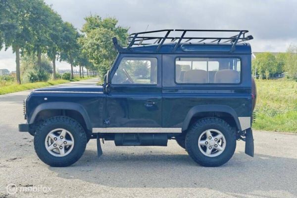 Land Rover Defender 90 1997 117434