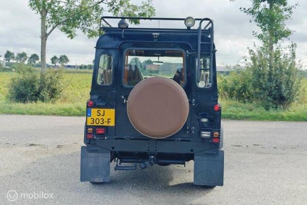 Land Rover Defender 90 1997 117435