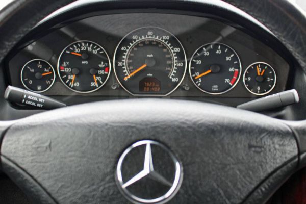 Mercedes-Benz SL 500 2000 30965