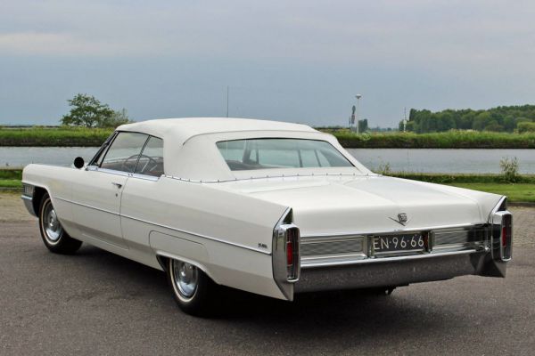 Cadillac DeVille Convertible 1965 67194