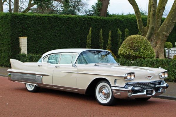Cadillac 60 Special Fleetwood 1958