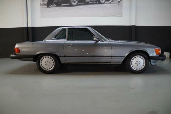 Mercedes-Benz 560 SL 1989 31692