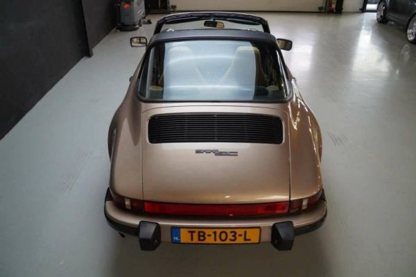 Porsche 911 SC 3.0 1982 123018