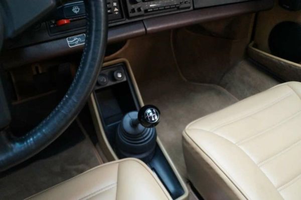 Porsche 911 SC 3.0 1982 123023