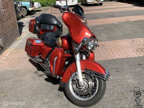 Harley-Davidson FLHTC Electra Glide Classic 2005 111792