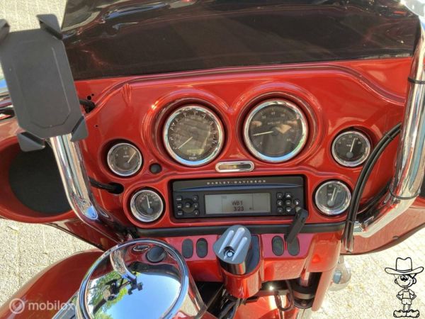 Harley-Davidson FLHTC Electra Glide Classic 2005 111796