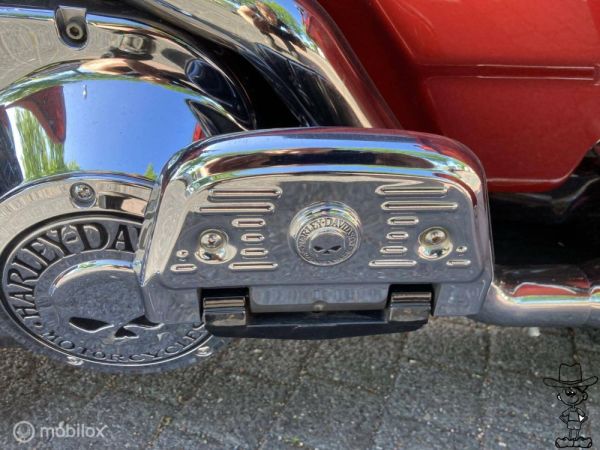 Harley-Davidson FLHTC Electra Glide Classic 2005 111801