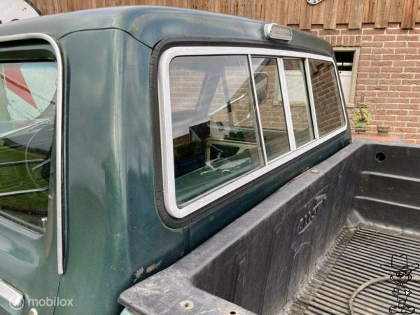 Ford F-250 1974 130518