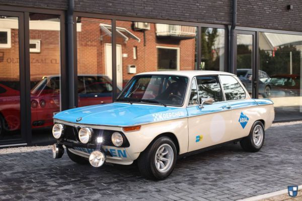 BMW 2002 1975 36133