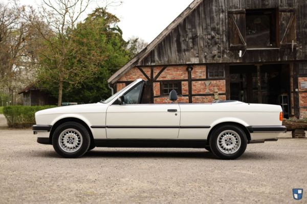 BMW 320i 1989 122123