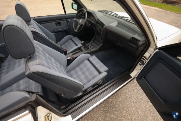 BMW 320i 1989 122127