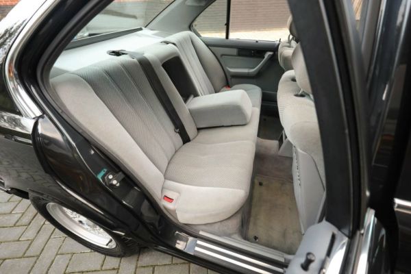 BMW 525i 1992 122175