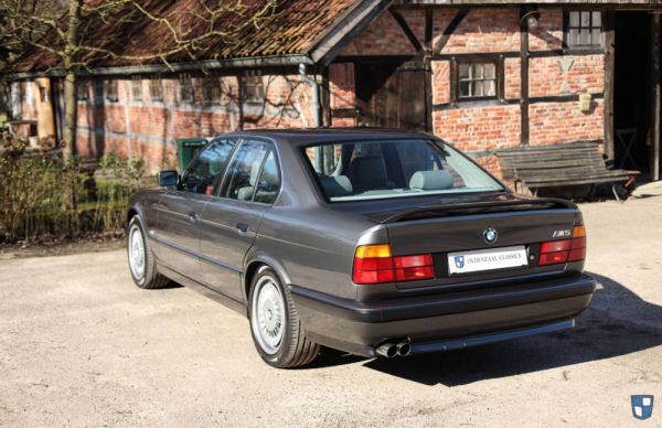 BMW M5 1989 122183