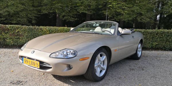 Jaguar XK8 4.0 1998 57584