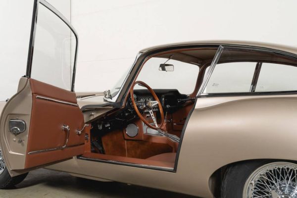 Jaguar E-Type 3.8 1962 119779