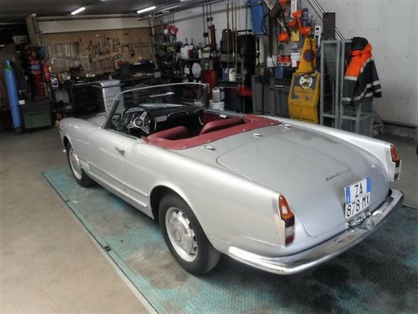 Alfa Romeo 2000 Spider 1961 51745