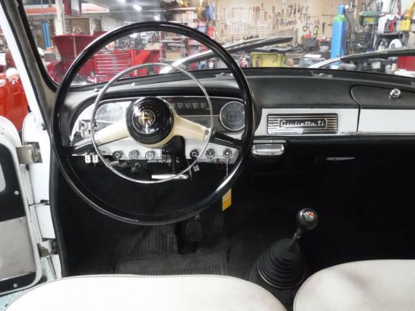 Alfa Romeo Giulietta Sprint 1300 1965 51945