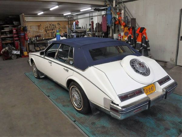 Cadillac Seville Sedan 4.1L 1985 52402