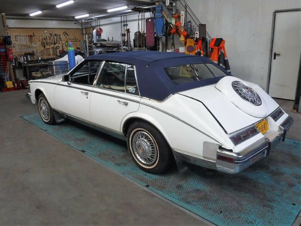 Cadillac Seville Sedan 4.1L 1985 52403