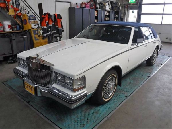 Cadillac Seville Sedan 4.1L 1985 52410