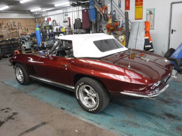 Chevrolet Corvette Stingray 1966 52516