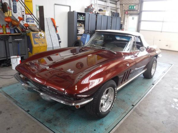 Chevrolet Corvette Stingray 1966 52524