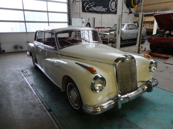 Mercedes-Benz 300 d 1960 53751