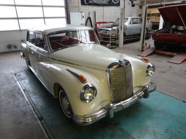Mercedes-Benz 300 d 1960 53752